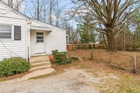 Exterior - 806 Lexington Ave, High Point, NC 27262 photo 6 of 11
