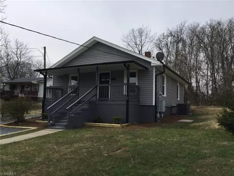 351 Railroad St, Asheboro, NC 27203