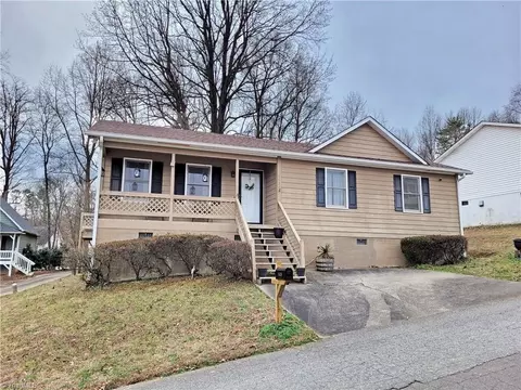 1628 Cranberry Hill Ln, Winston Salem, NC 27127