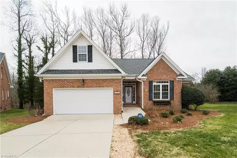 1340 Whitworth Ct, Kernersville, NC 27284