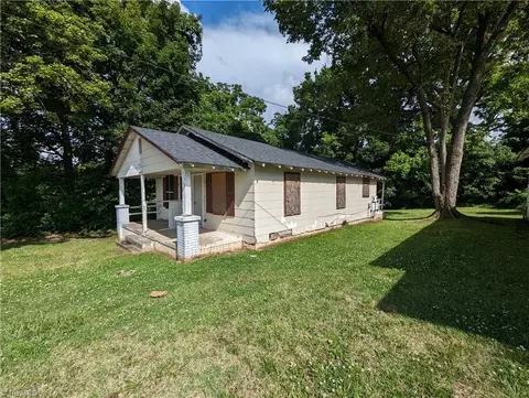 1608 West Ave, High Point, NC 27260 photo 2
