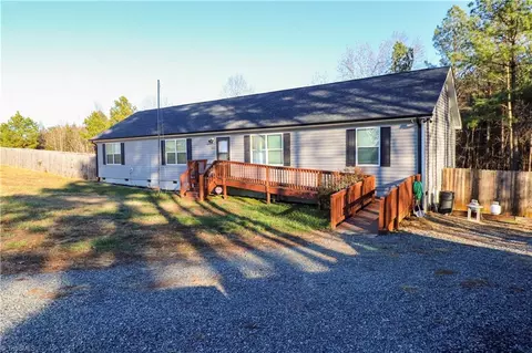 8030 Pritchett Rd, Browns Summit, NC 27214