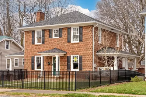 1004 Hawthorne Rd S, Winston Salem, NC 27103