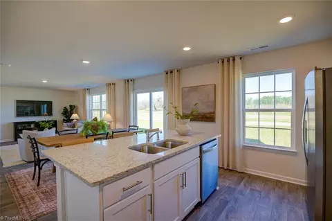 Kitchen - 6363 Cedar Hill Ct #70, Trinity, NC 27370 photo 3 of 5
