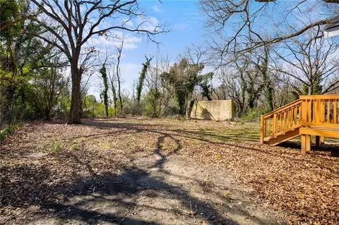 Exterior - 1606 Commerce Ave E, High Point, NC 27260 photo 5 of 8