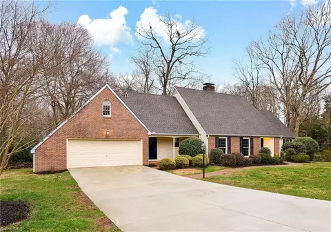 121 Tifton St, Bermuda Run, NC 27006