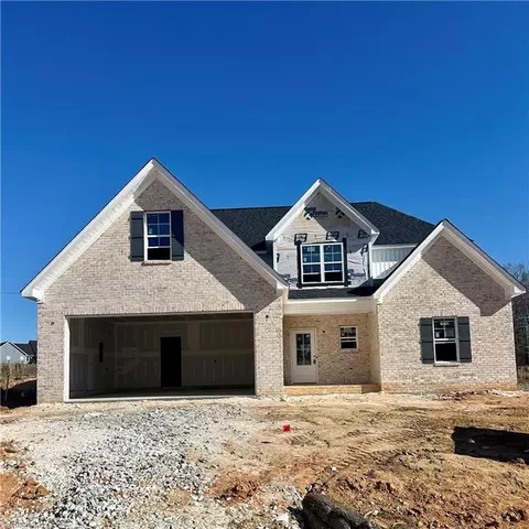 197 Hackamore Trl, Lexington, NC 27295