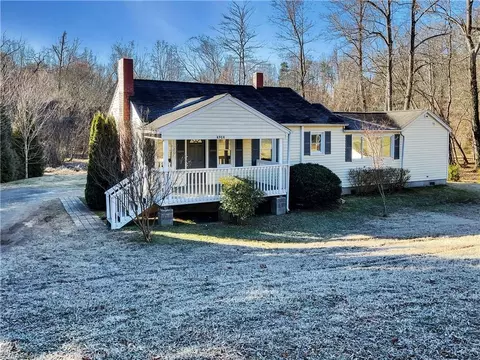 4916 Ryandale Rd, Winston Salem, NC 27104