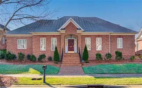 5143 Carnlough Ln, Winston Salem, NC 27104