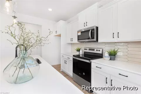 4040 Resolution Ct #82, High Point, NC 27265 photo 3