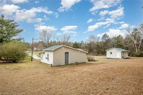 Exterior - 5564 Leesville St, Trinity, NC 27370 photo 11 of 11