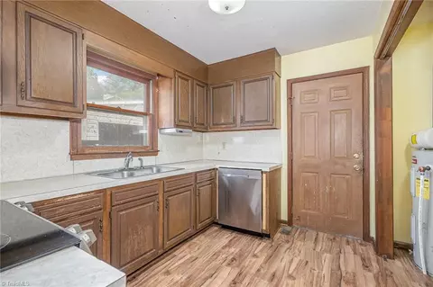 Kitchen - 5564 Leesville St, Trinity, NC 27370 photo 1 of 5