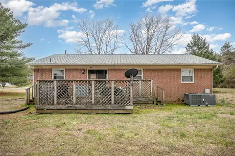 Exterior - 5564 Leesville St, Trinity, NC 27370 photo 8 of 11
