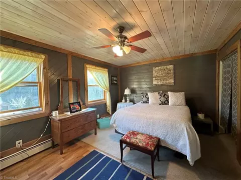 Bedroom - 6687 S Old 421 S, Deep Gap, NC 28618 photo 2 of 6