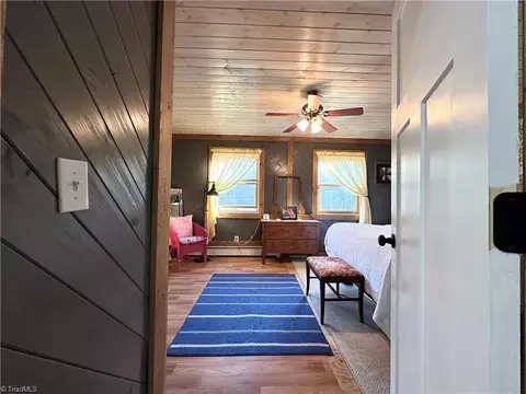 Bedroom - 6687 S Old 421 S, Deep Gap, NC 28618 photo 1 of 6