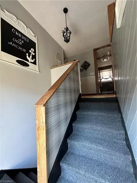 Entry Way - 6687 S Old 421 S, Deep Gap, NC 28618 photo 4 of 4