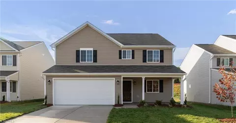 711 Brampton Dr, Mcleansville, NC 27301