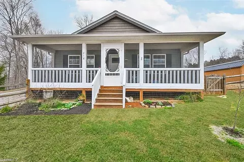 218 Lake Drive 10, Lexington, NC 27292