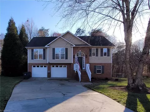 277 Sedge Meadow Dr, Winston Salem, NC 27107
