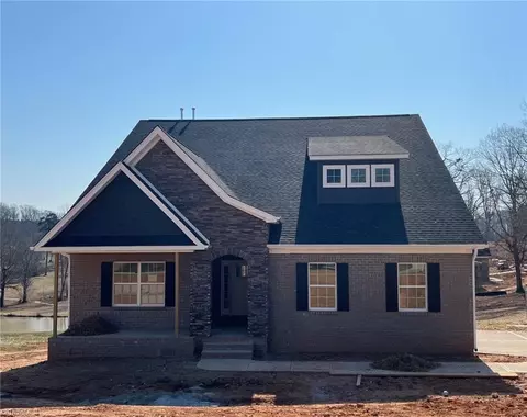 8002 Hacker Dr #44, Stokesdale, NC 27357