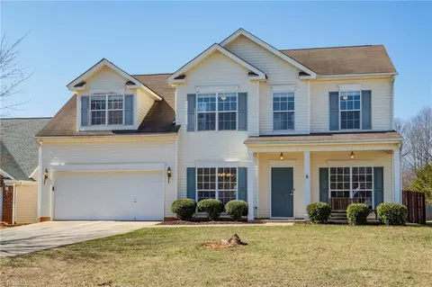 4208 Laurel Ridge Cir, Winston Salem, NC 27107