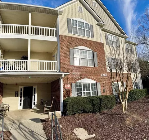 4702 Brighton Park Dr #2D, Winston Salem, NC 27103