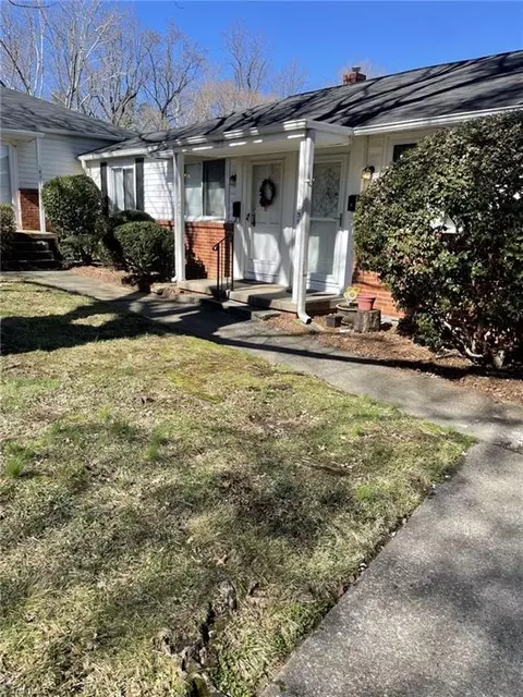 1833 Mimosa Dr, Greensboro, NC 27403