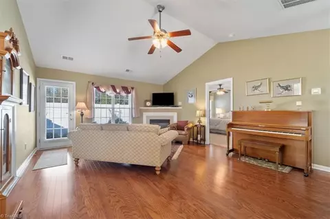 Living - 668 Ansley Way, High Point, NC 27265 photo 2 of 7