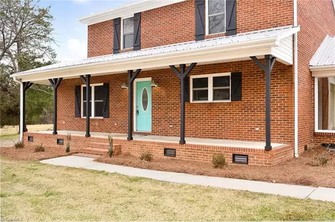 993 Bethesda Rd, Lexington, NC 27295