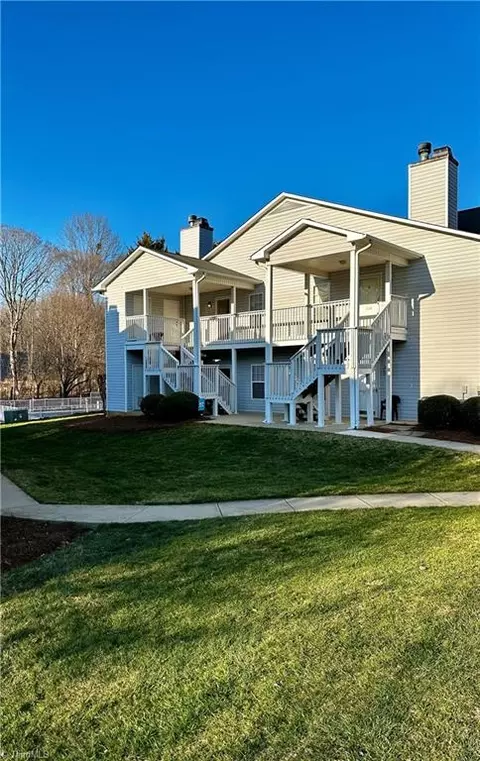 7128 Riverview Knoll Ct #7128, Clemmons, NC 27012