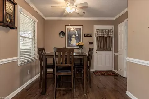 Dining - 2449 Willard Rd, High Point, NC 27265 photo 3 of 4