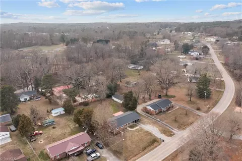 View/Area - 2275 Crescent Rd, Salisbury, NC 28146 photo 7 of 8