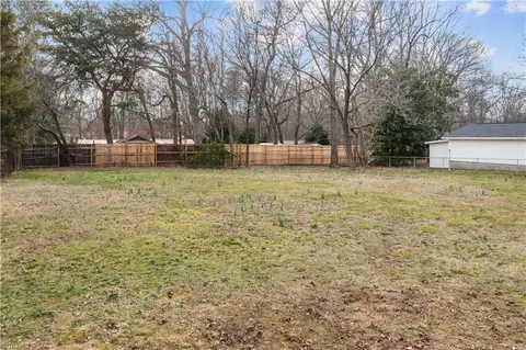 Exterior - 2275 Crescent Rd, Salisbury, NC 28146 photo 15 of 17