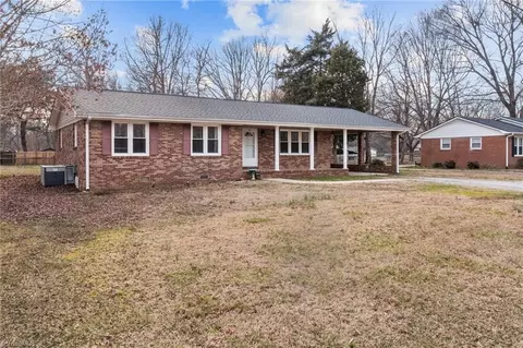 Exterior - 2275 Crescent Rd, Salisbury, NC 28146 photo 17 of 17