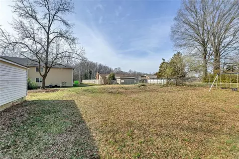 Exterior - 605 Fairfield Rd, High Point, NC 27263 photo 15 of 16