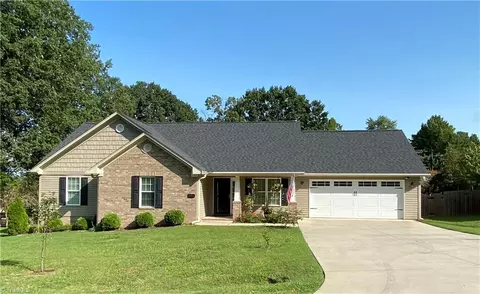 5311 Alamo Dr, Winston Salem, NC 27104