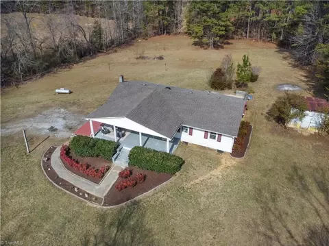 3871 Old Liberty Rd, Franklinville, NC 27248