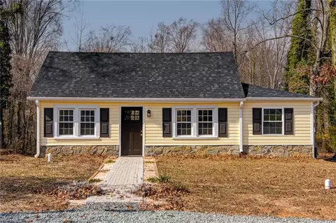 94 Motor Rd, Winston Salem, NC 27105