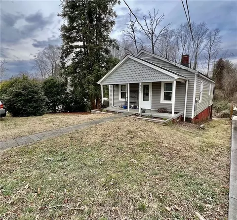 232 Gordon Dr S, Winston Salem, NC 27104