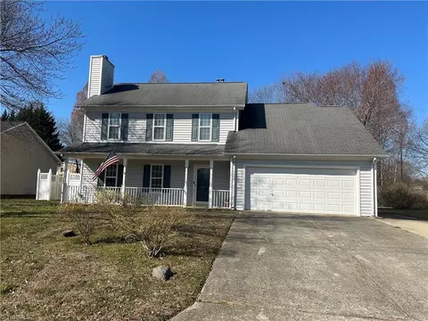 4211 Beacon Ridge Dr, High Point, NC 27265