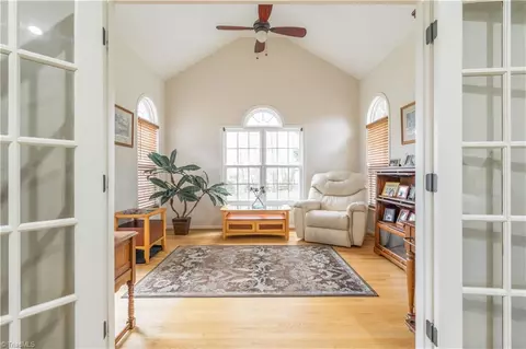 4492 Lochurst Dr, Pfafftown, NC 27040