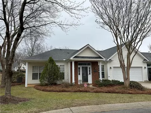 4 Framingham Way, Greensboro, NC 27410
