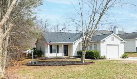 4804 Sedgelane Dr, Greensboro, NC 27407