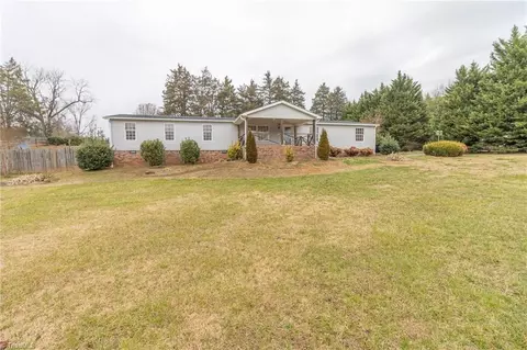 182 Whitestone Dr, Ruffin, NC 27326