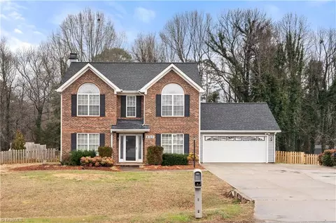 6140 Hickory Creek Rd, Winston Salem, NC 27107