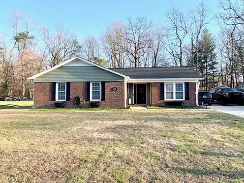 4661 Pennoak Rd, Greensboro, NC 27407