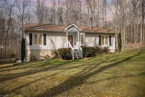 2511 Pleasant Ridge Rd, Summerfield, NC 27358