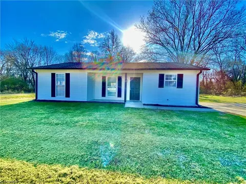 200 Henderson St W, East Spencer, NC 28039