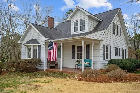 4818 Harvey Rd, Jamestown, NC 27282
