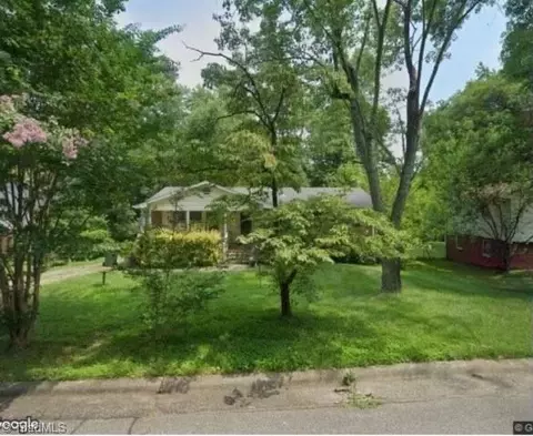 3406 Overton Dr, Greensboro, NC 27408